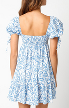 Load image into Gallery viewer, Puff Sleeve Heart Neck Floral Mini Dress