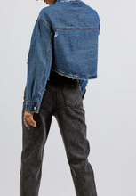 Load image into Gallery viewer, Distressed Round Curve Hemline Jean Jacket