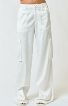 Load image into Gallery viewer, Low Rise Cargo Wide Leg Pants