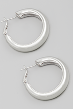 Load image into Gallery viewer, Hollow Metallic Tube Hoop Earrings