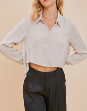 Load image into Gallery viewer, Back Tie Button Up Cropped Top