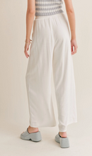 Load image into Gallery viewer, High Waisted Linen Pants