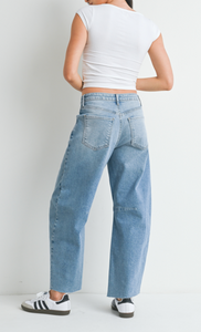 Raw Hem Barrel Jeans