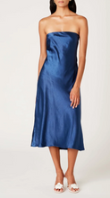 Load image into Gallery viewer, Strapless Satin Midi Dress