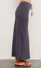 Load image into Gallery viewer, Drawstring Diagonal Stripe Back Slit Maxi Skirt