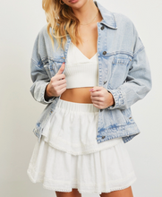 Load image into Gallery viewer, Drop Shoulder Back Pleated Denim Jacket