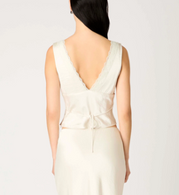 Load image into Gallery viewer, V Neck Scalloped Trim Silky Top