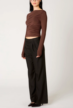 Load image into Gallery viewer, Ruched Bateau Neck Top