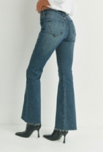 Load image into Gallery viewer, High Waisted Scissor Cut Flare Jeans