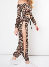 Load image into Gallery viewer, Leopard Elastic High Waisted Open Leg Joggers