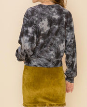 Load image into Gallery viewer, Crew Neck Soft Flannel Sweatshirt