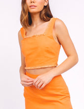 Load image into Gallery viewer, Linen Square Neck Fray Sleeveless Crop Top