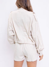 Load image into Gallery viewer, Drop Shoulder Linen Jacket