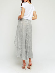 Tulip Slit Cropped Tie Front Beach Pant