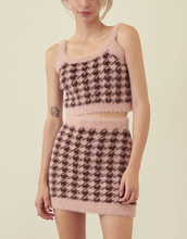 Load image into Gallery viewer, Jumbo Houndstooth Print Crop Top