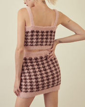 Load image into Gallery viewer, Jumbo Houndstooth Print Crop Top