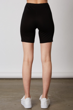 Load image into Gallery viewer, Seamed 6 Panel Biker Short