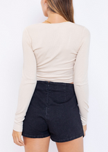 Load image into Gallery viewer, V Neck Ruch Center Long Sleeve Tie Knit Crop Top
