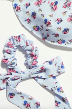 Load image into Gallery viewer, Floral Bow Scrunchie Mask Set