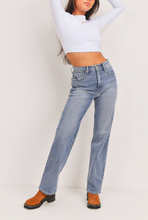 Load image into Gallery viewer, Full Length Straight Leg Jeans