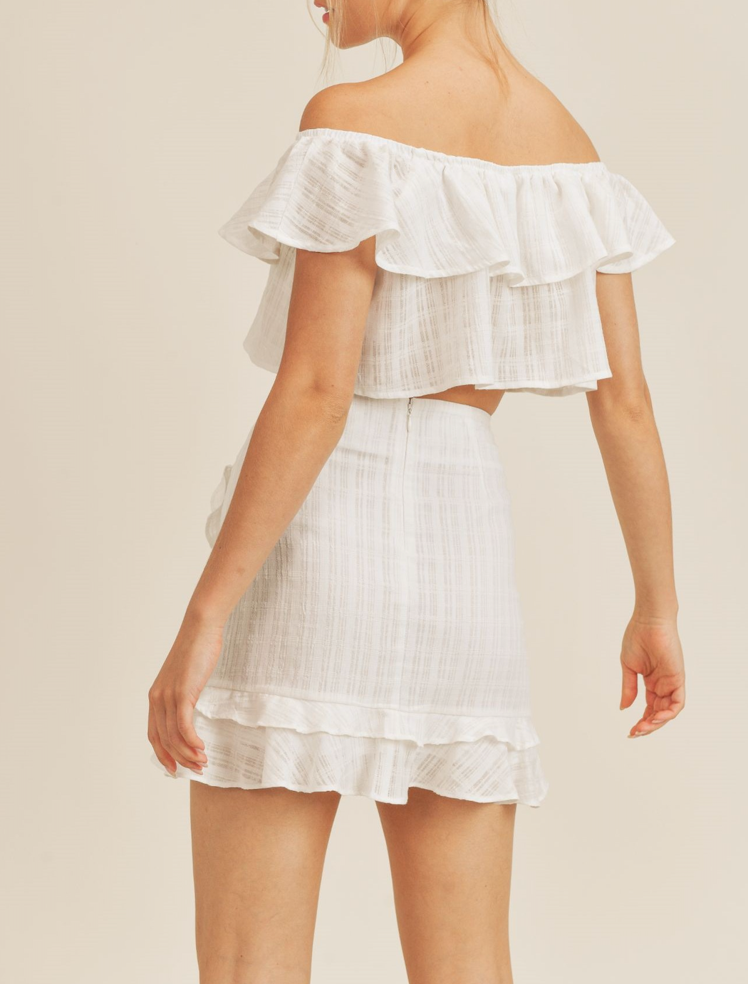 White flowy crop top sales