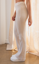 Load image into Gallery viewer, Elastic Waist Flare Pants