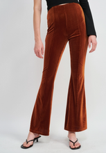 Load image into Gallery viewer, High Rise Flared Pants