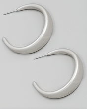 Load image into Gallery viewer, Matte Circle Hoop Earrings