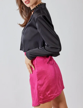Load image into Gallery viewer, Satin Cropped Blazer Top