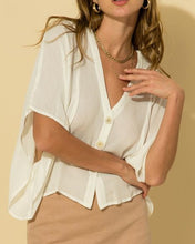 Load image into Gallery viewer, V Neck Kimono Short Sleeve Button Top