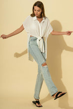 Load image into Gallery viewer, Short Sleeve Collared Button Top