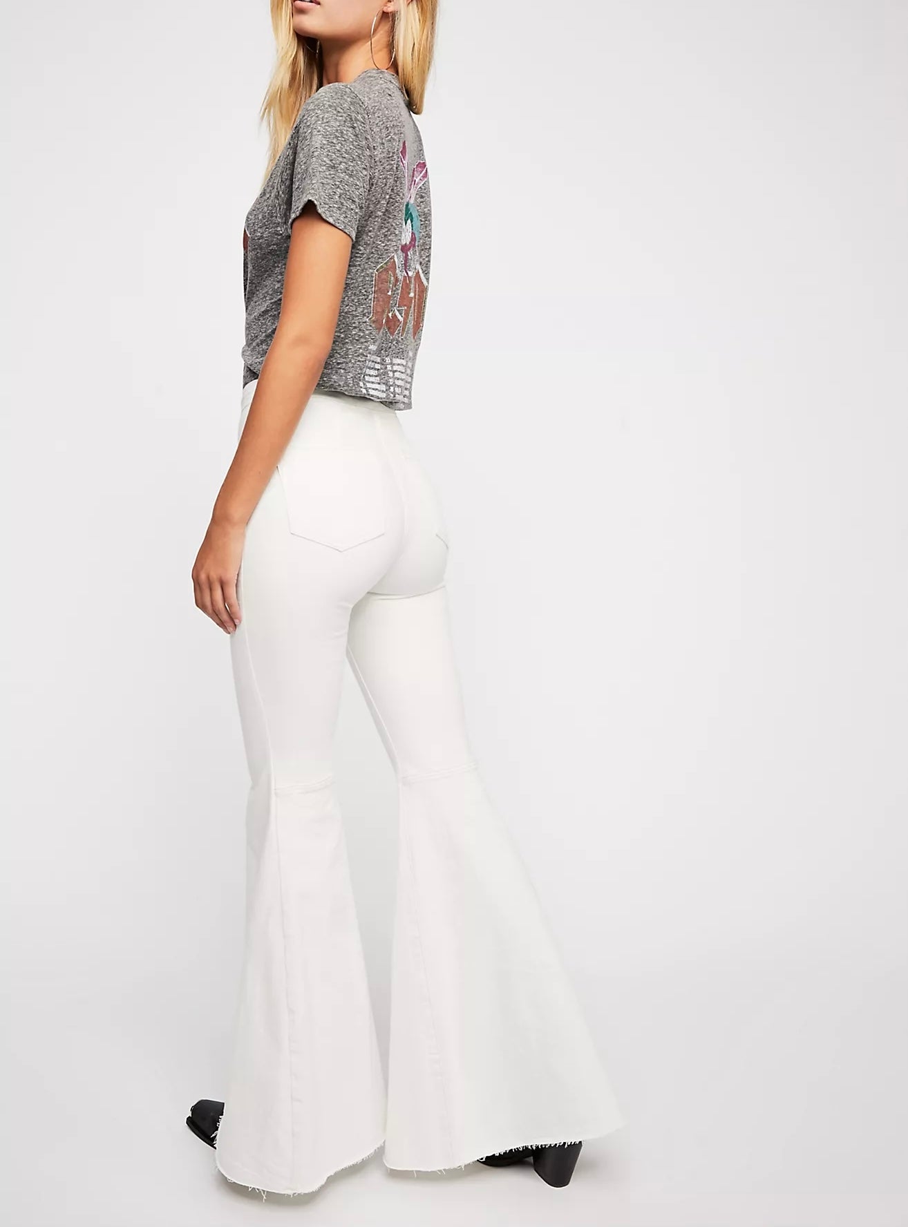 Just Float On Flare Jeans – Stitch & Stone