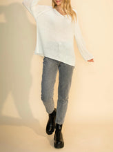 Load image into Gallery viewer, V Neck Raglan Sleeve Knit Sweater